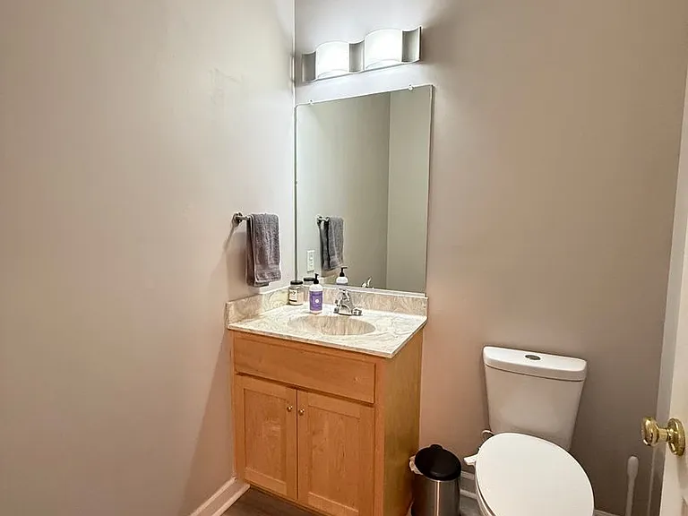 115 Sheldon Ct — Photo 22