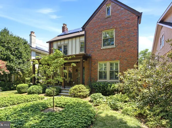 5405 39th St NW, Washington, DC 20015