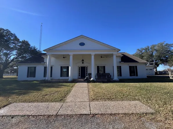 5008 Blaschke Rd, Schulenburg, TX 78956