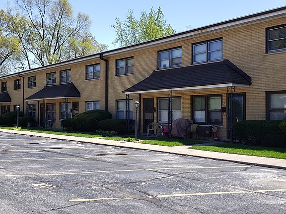 2nd image of 18333 Wentworth Ave APT 20
