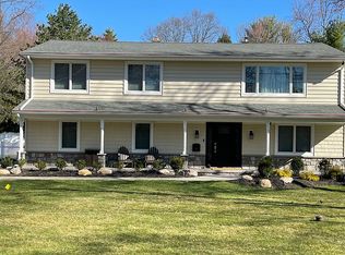 15 Meadow St, Cresskill, NJ 07626