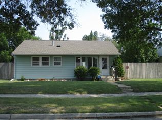 808 14th Ave W, Williston, ND 58801