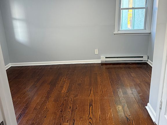 3rd image of 165 West St #A