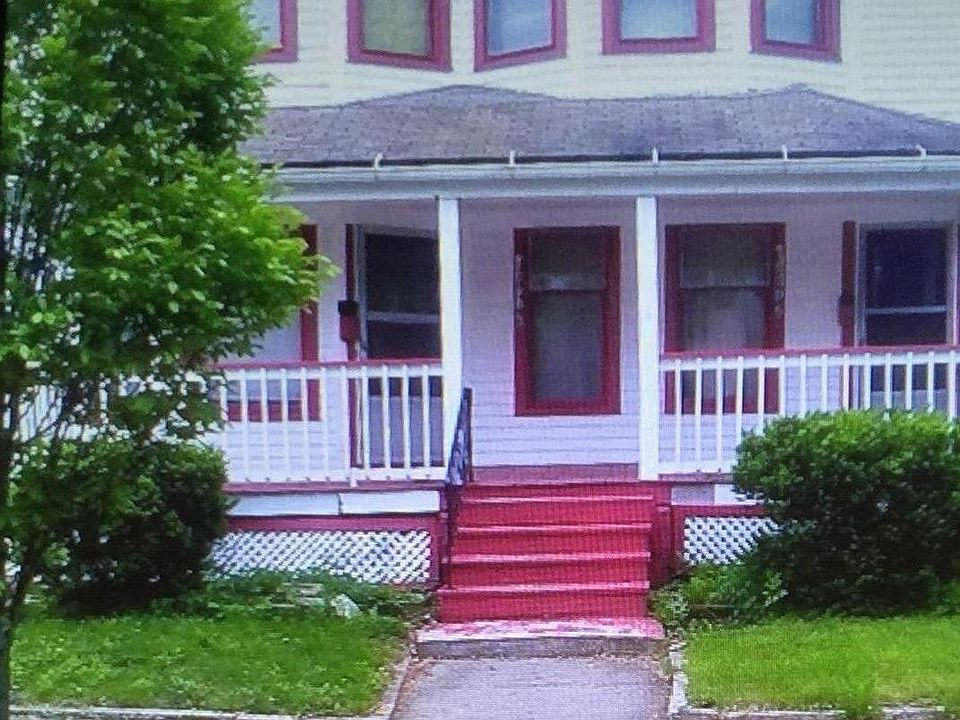 2bd 1 bathroom 1st floor