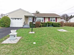 14 Crestwood Ave, Troy, NY 12180