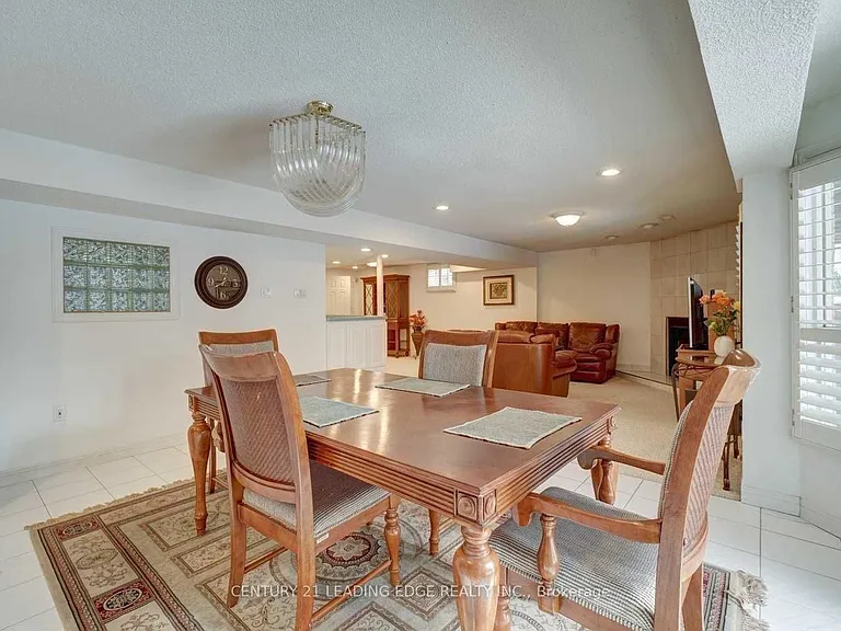 1374 Heritage Way #BASEMENT — Photo 10