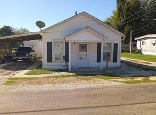 319 E Griggsville St, Pittsfield, IL 62363