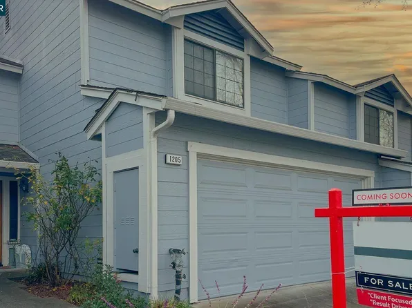 1205 Oak Hill Ct, Pinole, CA 94564