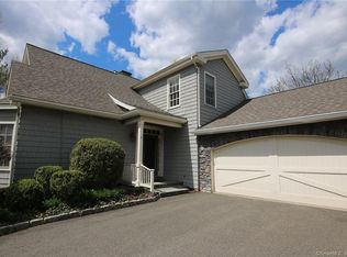 33 Old Field Hill Rd UNIT 1, Southbury, CT 06488