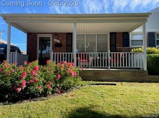 322 Jeffrey Ave, Royal Oak, MI 48073