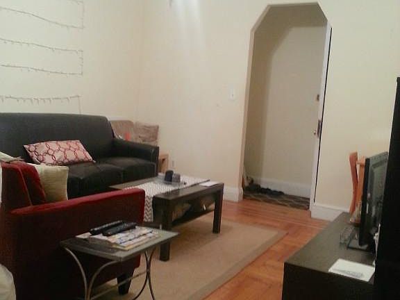5th image of 123 E 90th St APT 1B