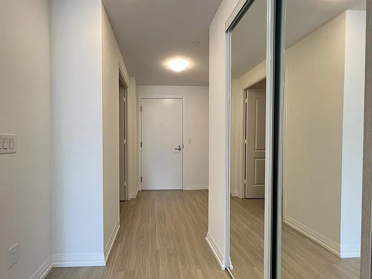 8 Widmer St #3308 — Photo 8