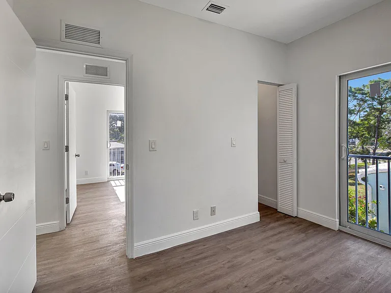 1102 S 20th Ave #1102 — Photo 16