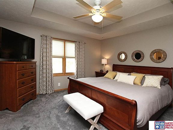 5th image of 905 Goldenrod Cir