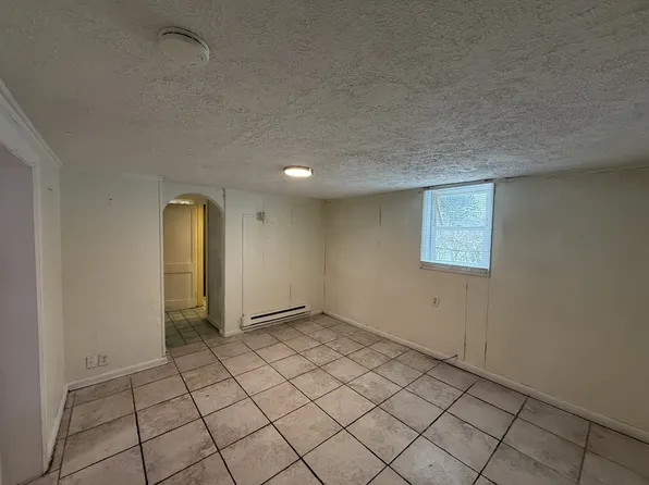 153 Mellon St #B, Beckley, WV 25801