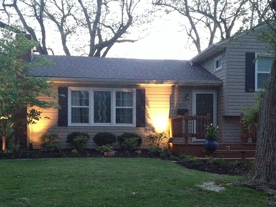 1st image of 9608 Grandview St