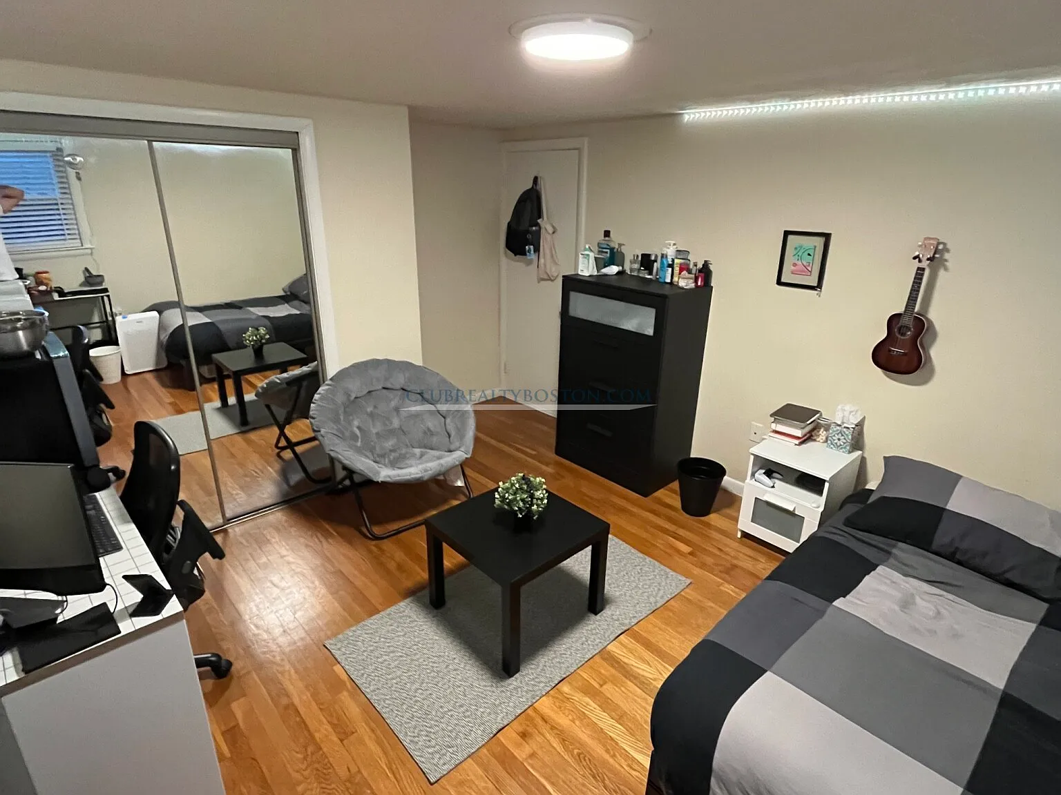 5 bed, 2.0 bath, 1922 sqft, $950 — Photo 4