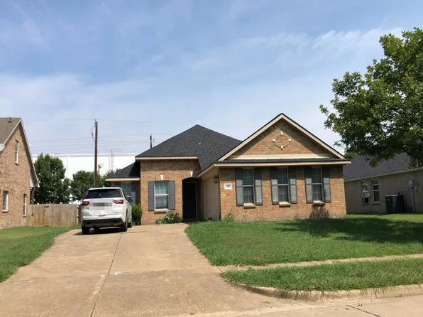 109 Harvest Hill Ln, Red Oak, TX 75154
