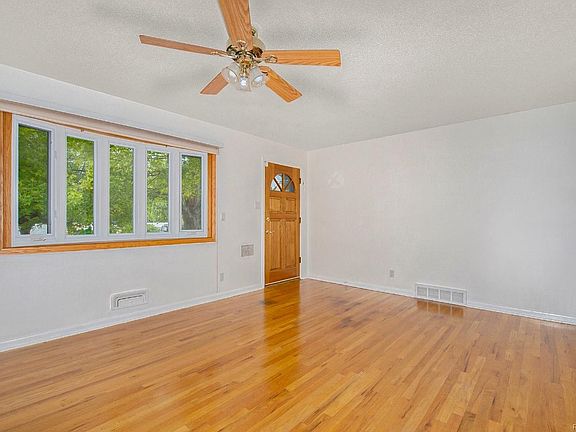 5th image of 7840 Bradburn Blvd