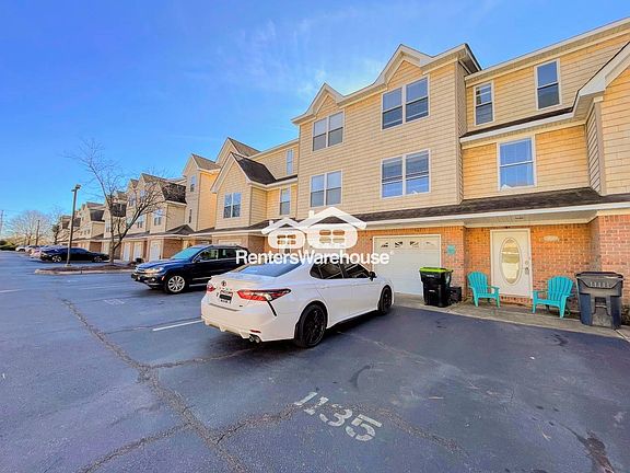 2nd image of 1135 Arlynn Ln