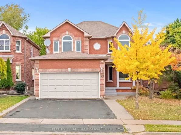23 Fenflower Ct, Brampton, ON L7A 1H3
