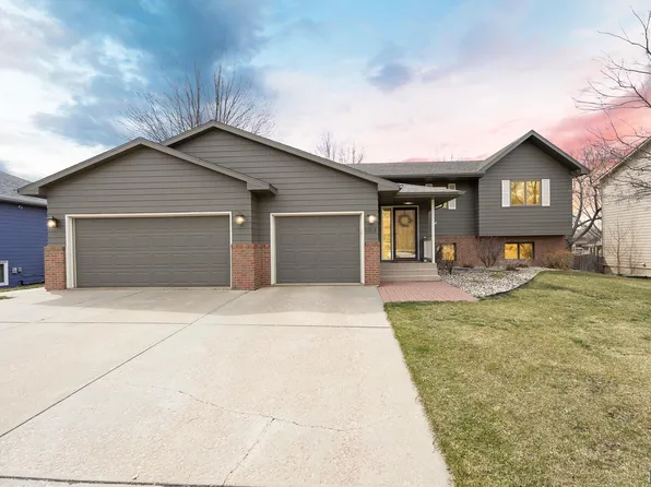 2313 S Roosevelt Ave, Sioux Falls, SD 57106