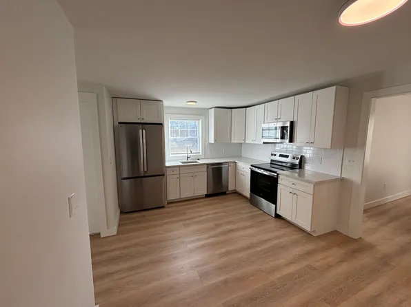189 Front St #1, Exeter, NH 03833