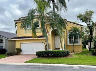 15652 SW 16th St, Pembroke Pines, FL 33027