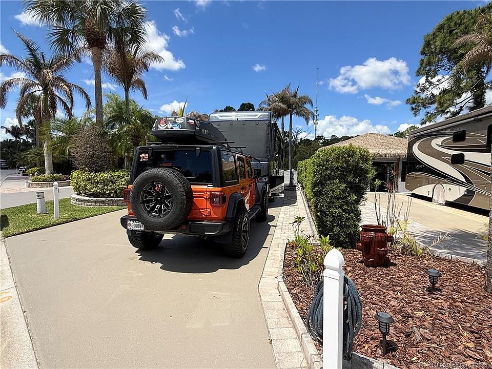 1st image of 69 NW Boundary Dr