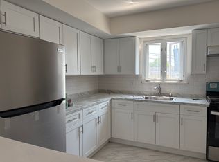 224 71st St, Guttenberg, NJ 07093