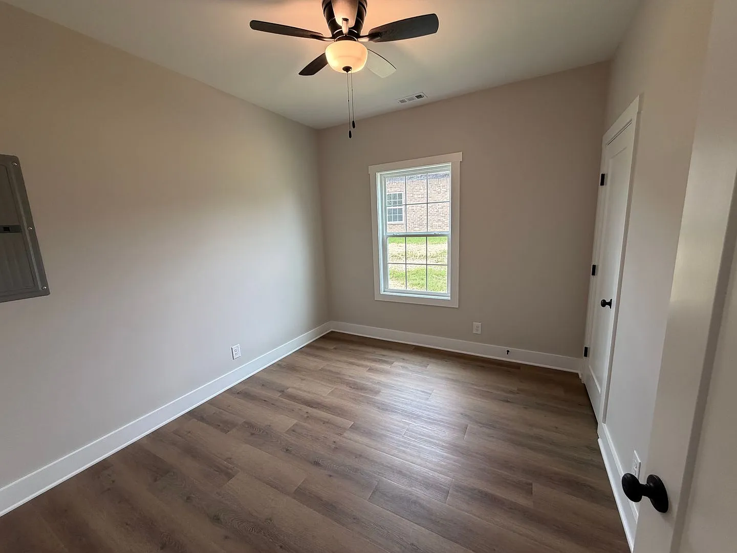 New Construction 3 bed 2 Bath Duplex in Shelbyville — Photo 4