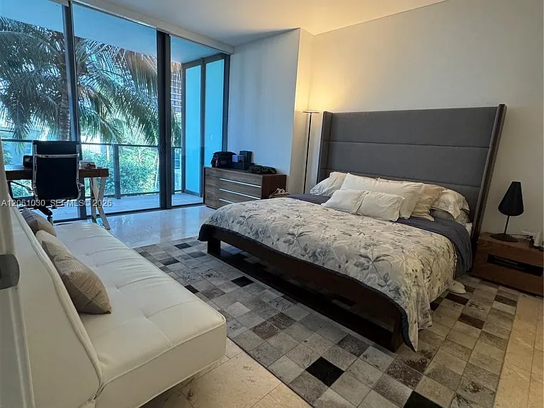 88 SW 7th St #805 — Photo 11