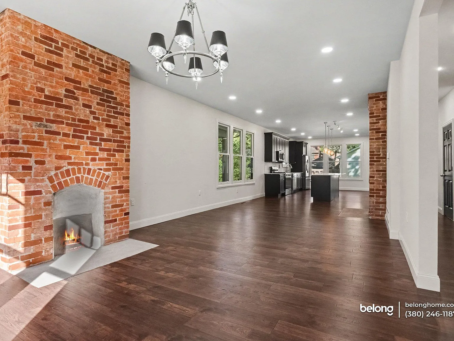 4 bed, 3.5 bath, 2900 sqft, $3,195 — Photo 3