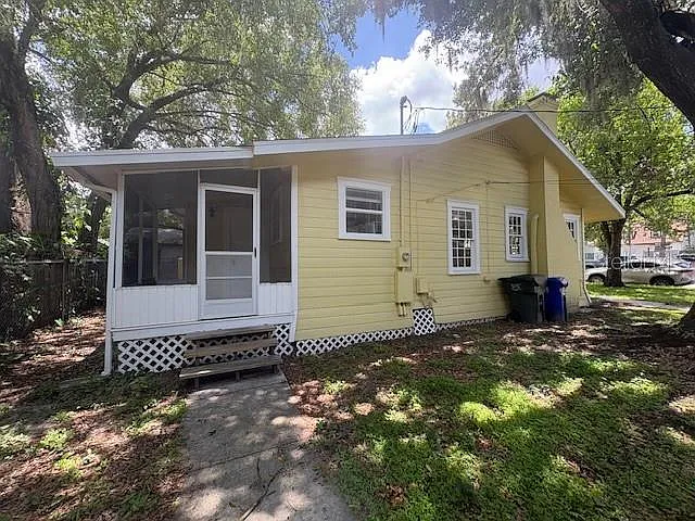 714 Winfree Ave — Photo 3