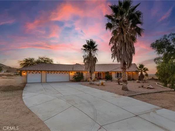 10252 Bella Vista St, Apple Valley, CA 92308