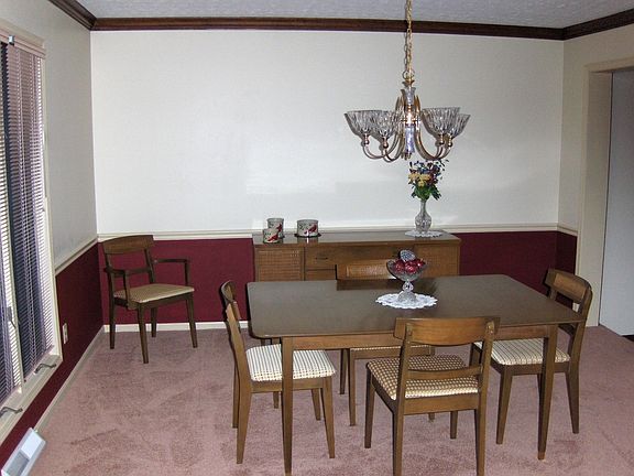 3rd image of 17920 Monterey Pine Dr