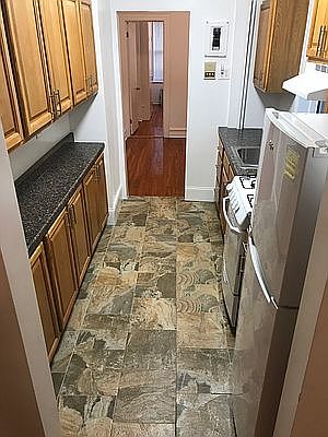 4th image of 32-21 35th St #1R