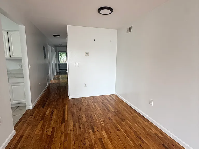 79 Osborne Pl #1B — Photo 10