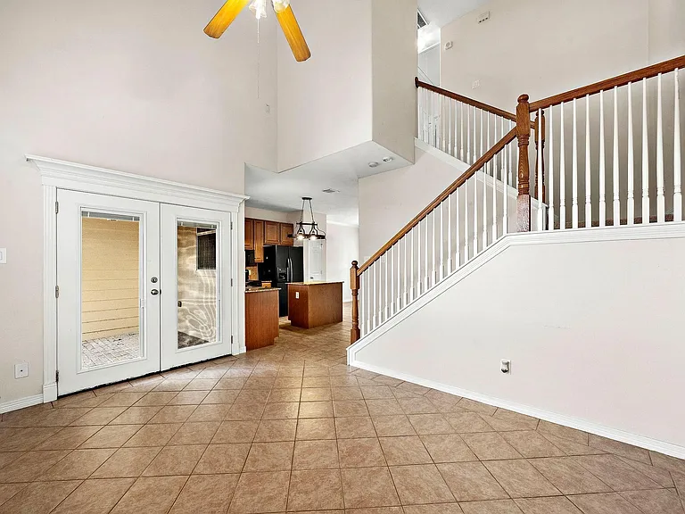 816 Sterling Creek Cir — Photo 10