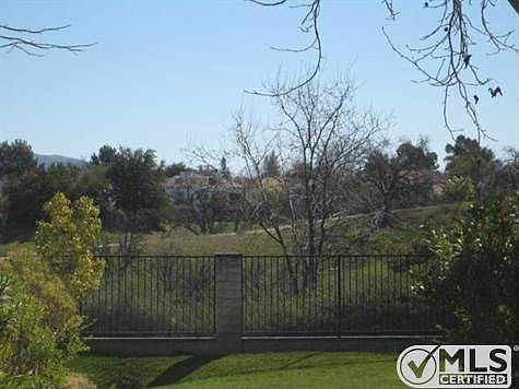 3rd image of 24432 Hampton Dr Unit B