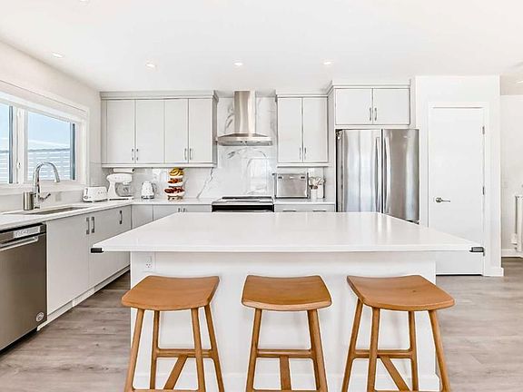 4th image of 38 W Lavender Rd SE