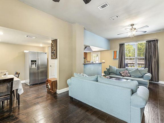 5th image of 1114 Irish Hill Dr