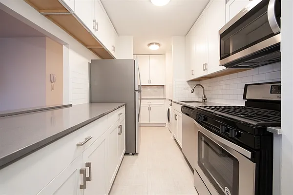 Rented by Compass | media 2