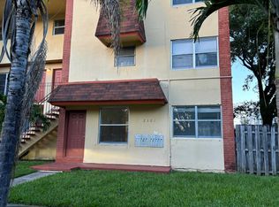 2301 NE 170th St #1, North Miami Beach, FL 33160