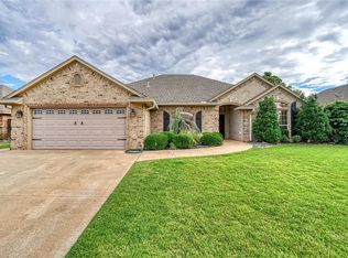 809 Candace Ln, Altus, OK 73521