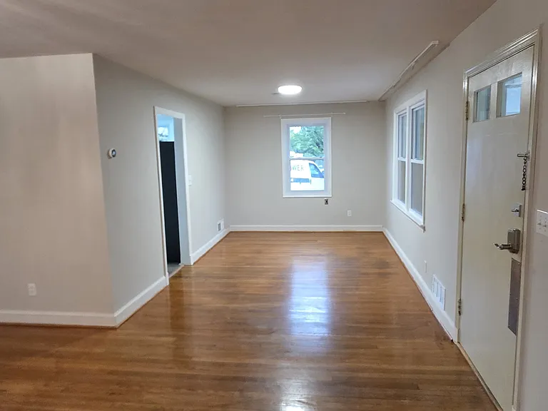 4915 Macon Rd — Photo 6