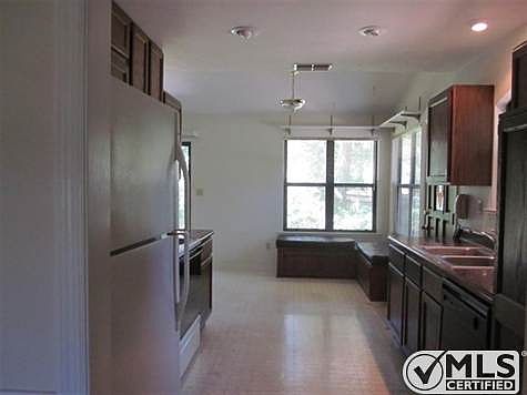 3rd image of 1832 Wagon Wheel Cir W