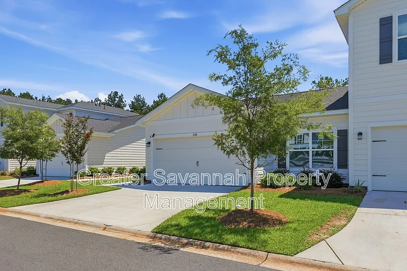 3 bed, 2.0 bath, 1388 sqft, $2,800 — Photo 3