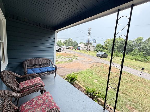 4th image of 484 Macon Hwy