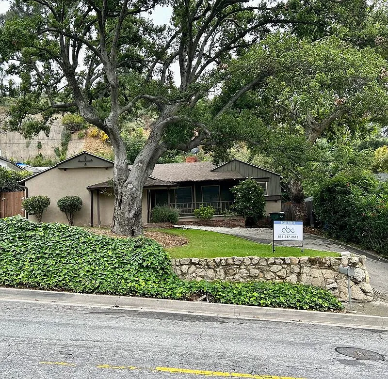 3 bed, 2.0 bath, 1340 sqft, $5,950 — Photo 1